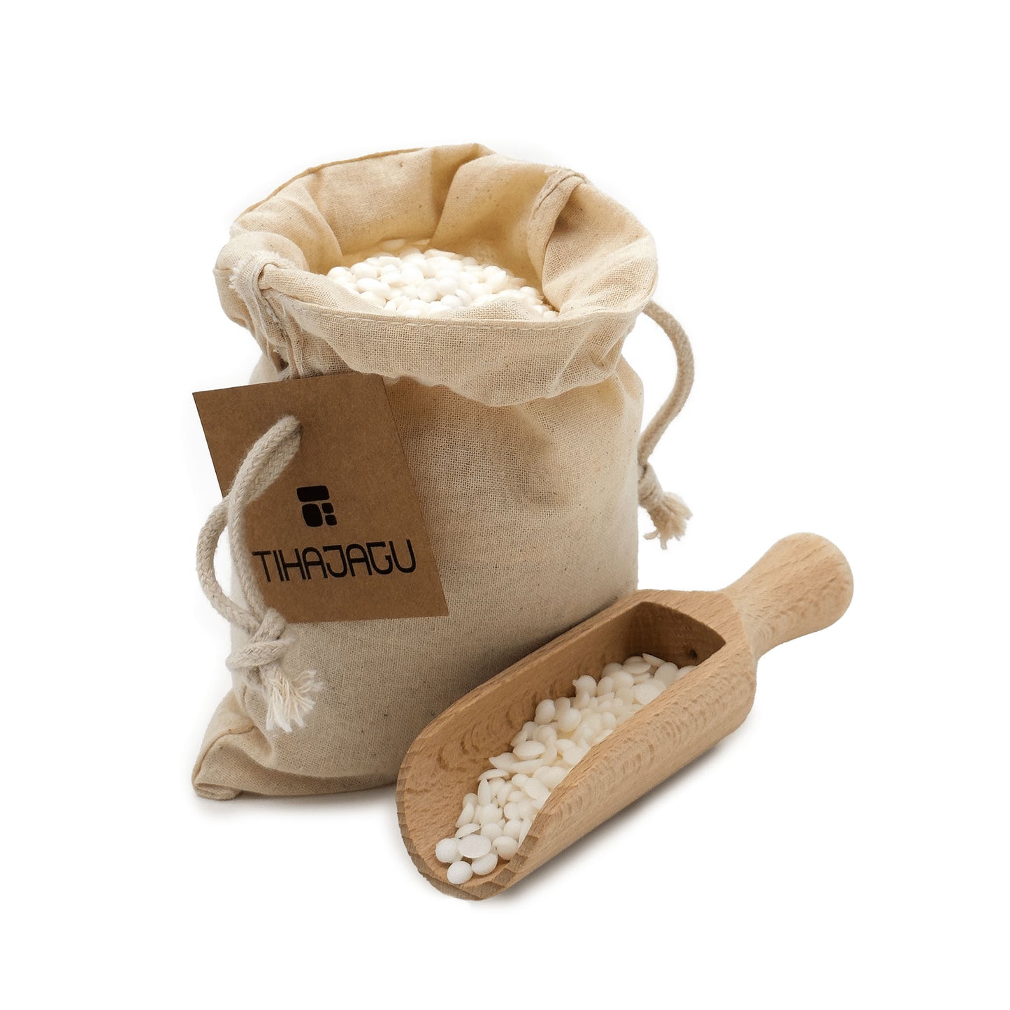 Sojawachs aus Europa in einem Baumwollbeutel mit kleiner Schaufel